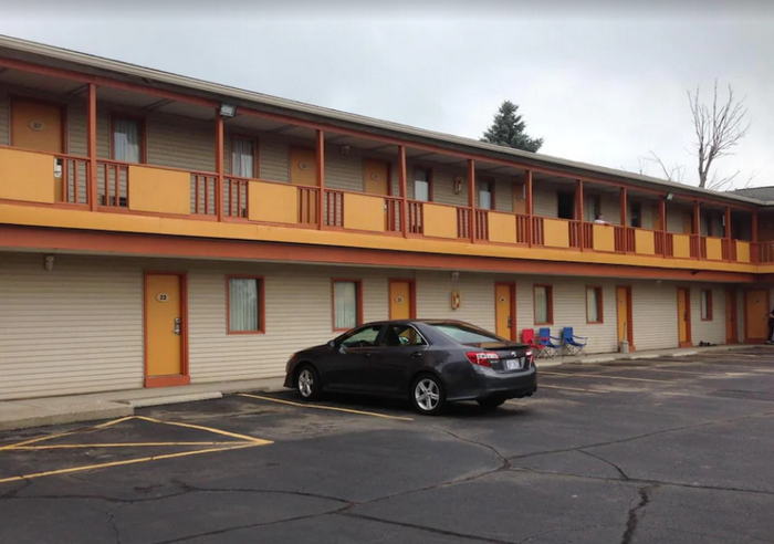 Cadet Motor Inn - From Website (newer photo)